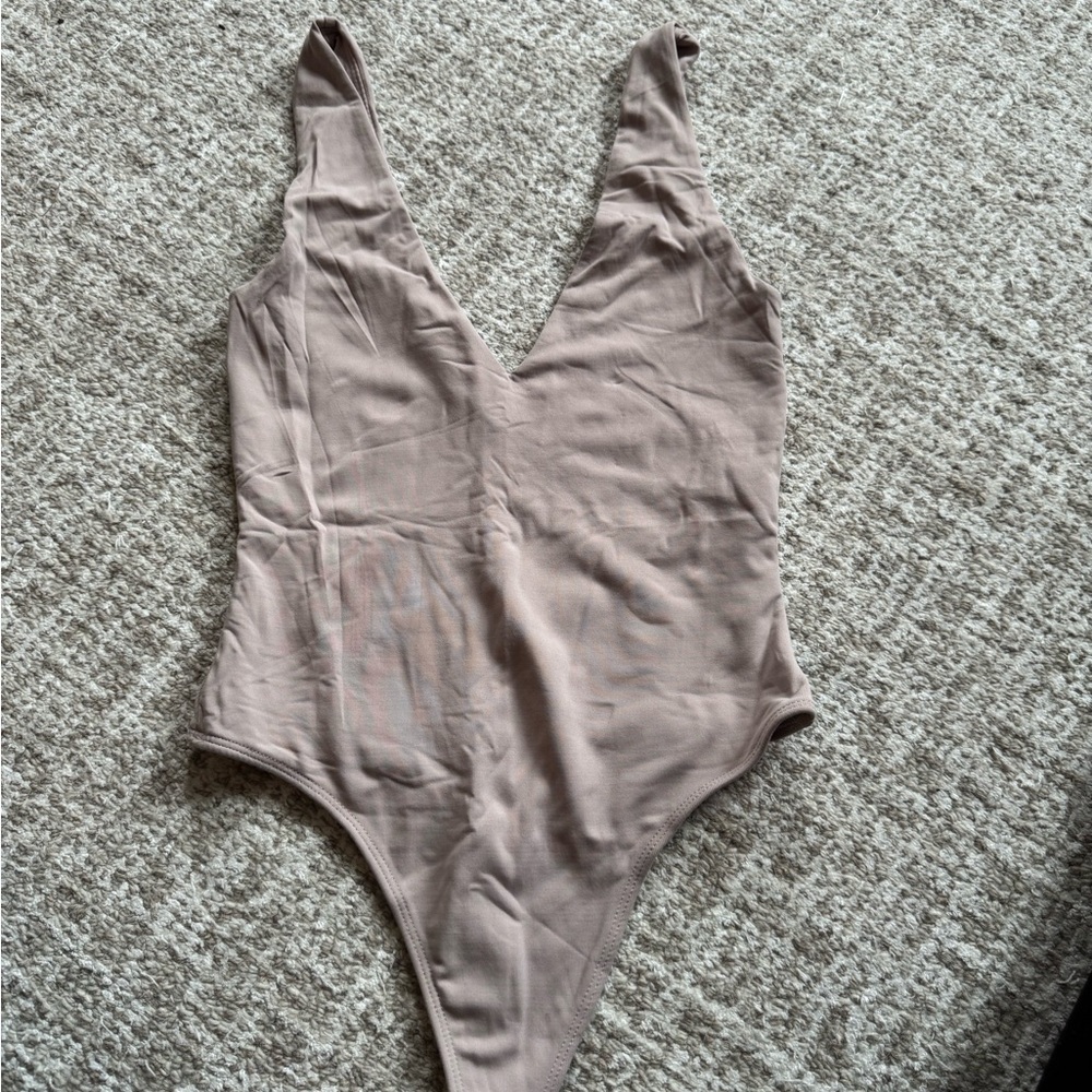 Taupe/light pink V-Neck Bodysuit